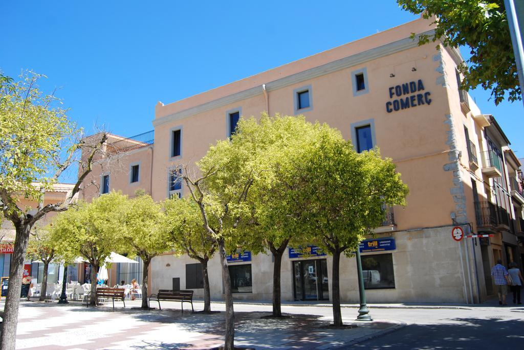 Apartaments Fonda Comerc Torroella De Montgri Exterior photo